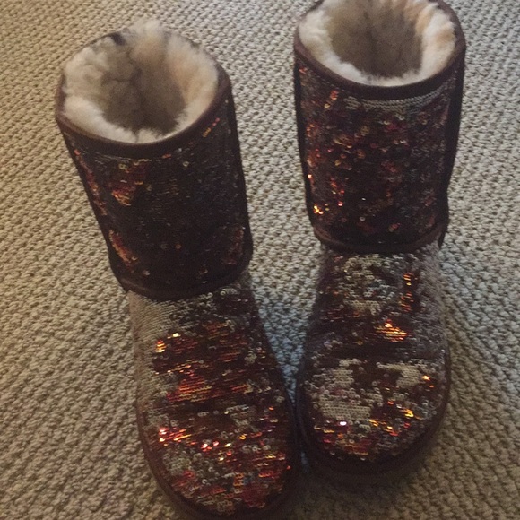 sequin Uggs - Picture 4 of 7